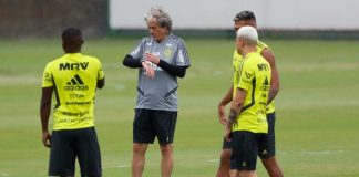 Jogadores e comissão técnica do Flamengo são testados para Covid-19