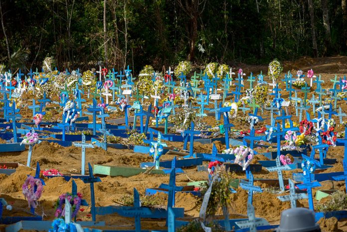 Visitação em cemitérios está suspensa no Dia das Mães