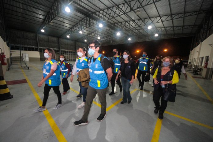 Covid-19: terceiro grupo de médicos da Força Nacional do SUS chega a Manaus