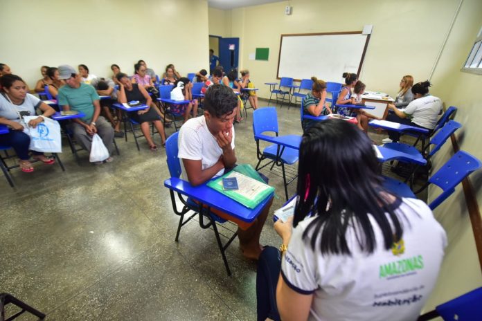 Governo paga terceira parcela do auxílio-moradia a famílias do Monte Horebe