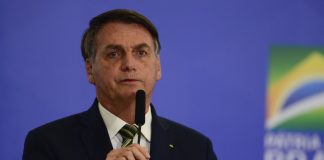 O presidente da República, Jair Bolsonaro, durante a solenidade de posse dos ministros da Justiça e Segurança Pública; e da Advocacia-Geral da União no Palácio do Planalto