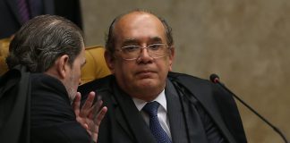 Gilmar Mendes diz que incentivo de Bolsonaro à invasão de hospitais é crime