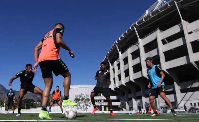 Após testes, jogadores do Botafogo e Corinthians têm resultado positivo para covid-19