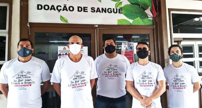 Policiais militares doam sangue no Hemoam para ajudar a manter estoque