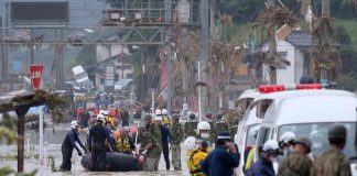 No Japão, chuvas provocam deslizamentos e deixam mortos e desaparecidos