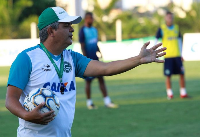 Goiás busca substituto para o técnico Ney Franco