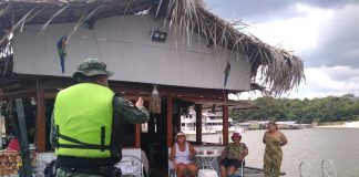 Comando de Policiamento Ambiental realiza patrulhamento na orla de Manaus