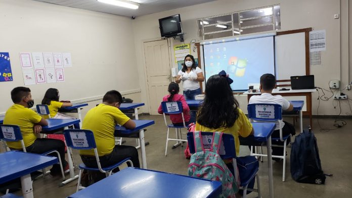 Em Manaus, escola estadual cria vídeos para explicar protocolos de saúde