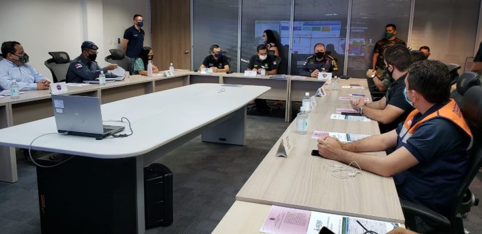 Forças de segurança acompanham abertura da votação neste domingo