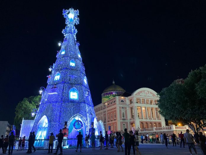 Pagamentos do Governo para árvore de Natal e patrocínio do Peladão são suspensos por auditor