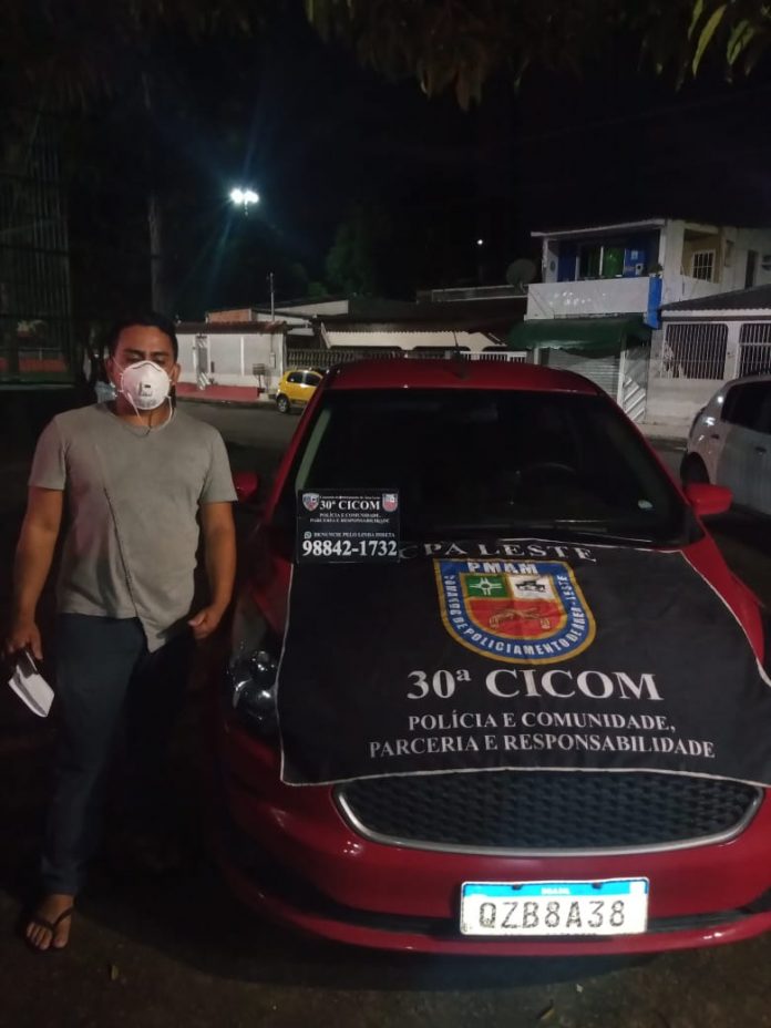 Polícia Militar recupera carro roubado no Ramal do Brasileirinho