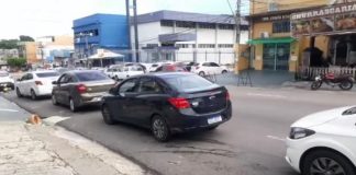 Motoristas de aplicativo devolvem carros para locadoras após lockdown em Manaus