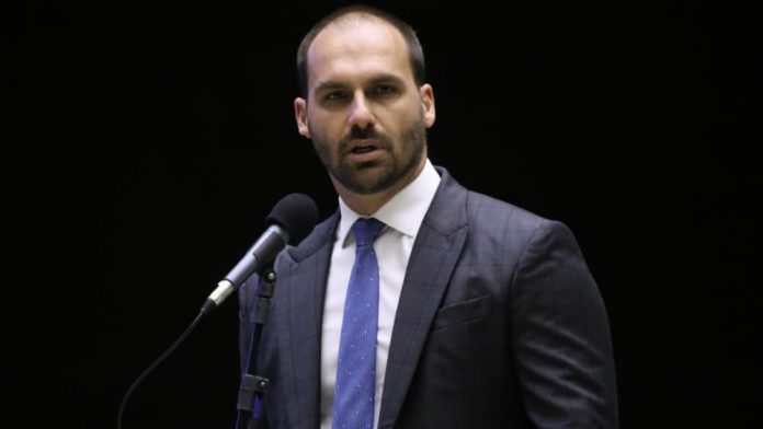 Eduardo Bolsonaro se queixa de estratégia do PSL para a mesa da Câmara