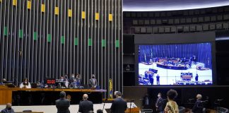 Congresso promulga emenda para pagamento de auxílio emergencial