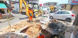 Prefeitura recupera rede de drenagem no bairro Compensa