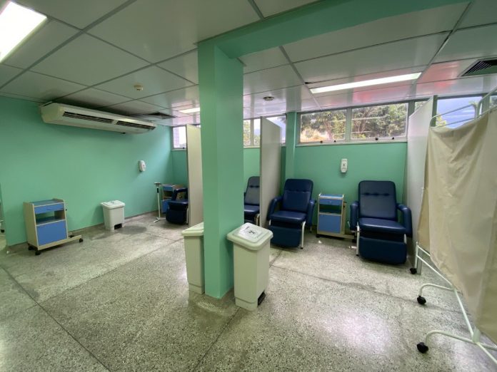 Laboratório de análises clínicas da FCecon tem novo posto de coleta de amostras biológicas