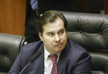 Rodrigo Maia pede ao TSE desfiliação do DEM sem perda de mandato