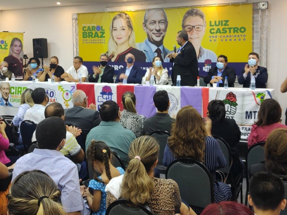 Ciro Gomes em lançamento de pré-candidatura