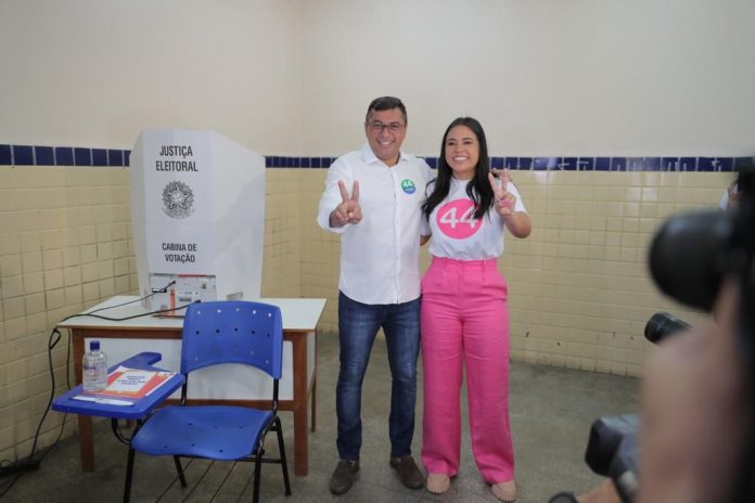 Wilson Lima vota no bairro Aleixo e afirma que sua campanha foi ‘limpa e propositiva’