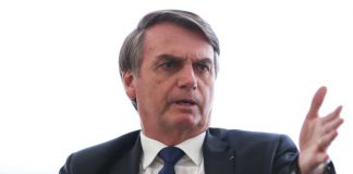 Campanha de Bolsonaro volta a pedir que TSE proíba propaganda que o associa ao canibalismo