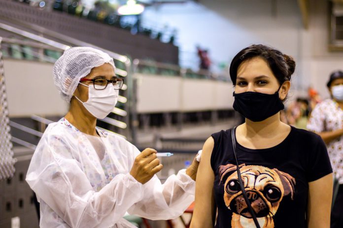 Covid-19: vacinação em Manaus terá 75 pontos na próxima semana