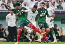 México vence Arábia Saudita, mas perde vaga às oitavas no saldo de gols