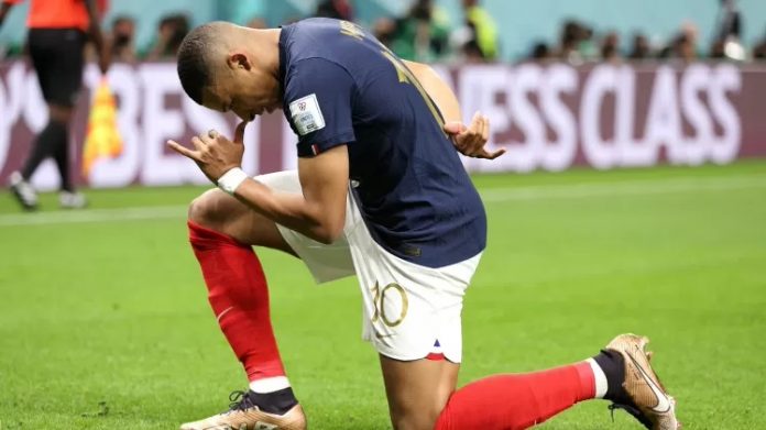 França começa perdendo e vira o jogo contra a Austrália