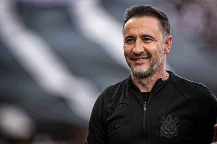 Flamengo confirma acordo com Vítor Pereira para comandar time