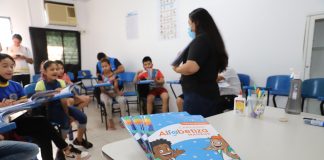 Profissionais de educação de Manaus vão receber até R$ 9 mil do Fundeb