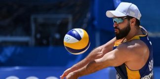 Campeão olímpico Bruno Schmidt anuncia aposentadoria do vôlei de praia