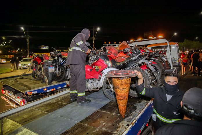 Operação Via Segura: Detran-AM e PM removem 141 motocicletas em estado irregular