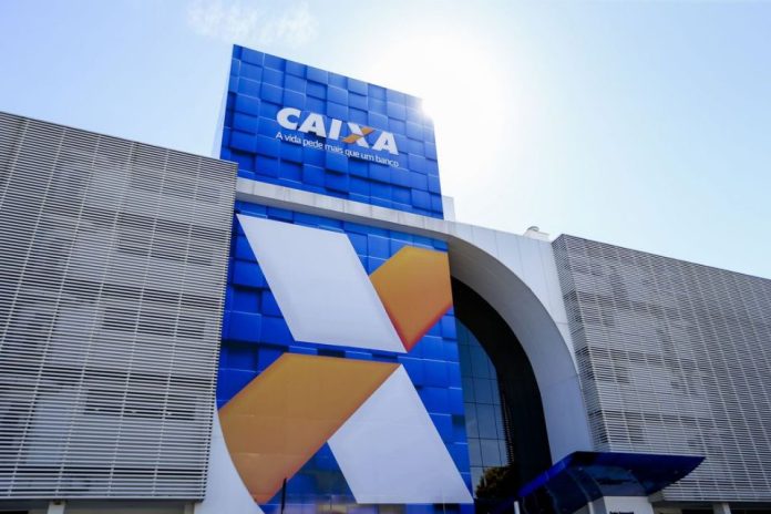 Caixa libera abono salarial para nascidos em novembro e dezembro